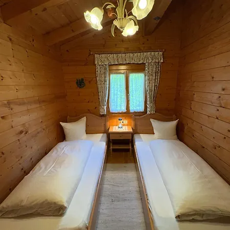 Haus Martinus * 메이른호픈